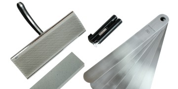 Cleaning card, alignment gauge, polishing sponge and microscope